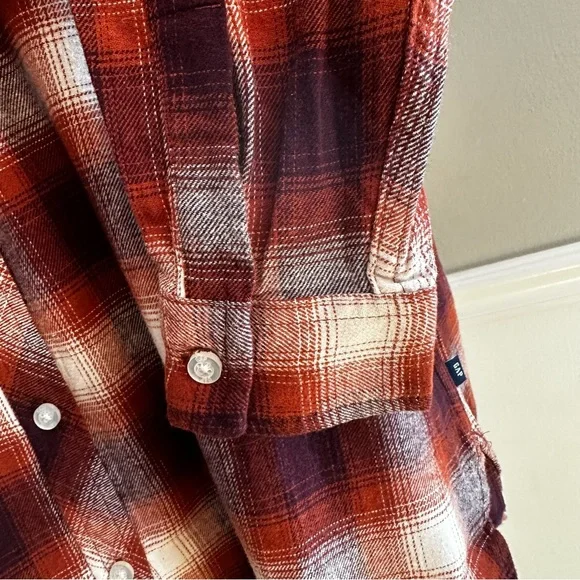 Gap Women’s Flannel Moana Plaid Button Down‎ Shirt, relaxed fit Size Large- New - Picture 3 of 13